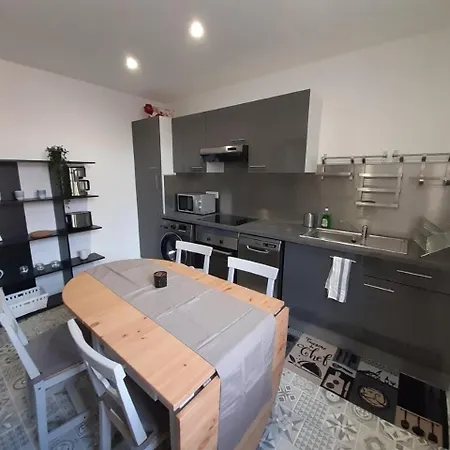 Apartment Aviator